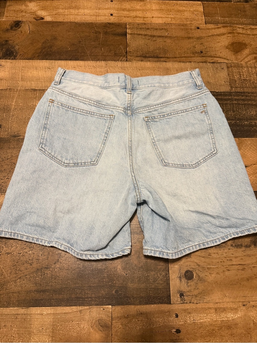 Madewell Baggy Jean Shorts - Picture 3 of 5